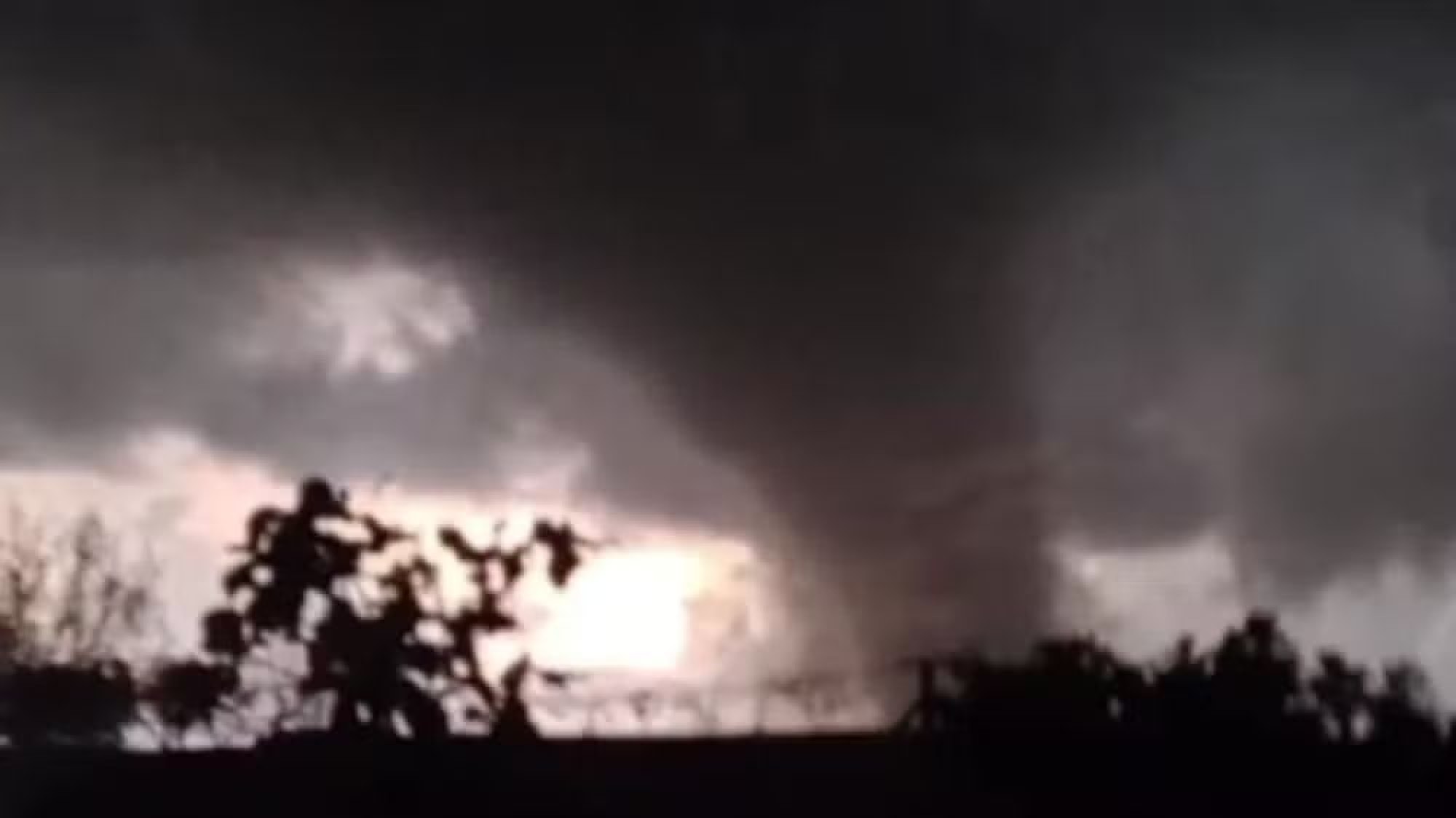 Vale do Taquari tem risco de tornados, embora fenômeno seja raro na região; primavera exige atenção, afirma meteorologista da UFSM.