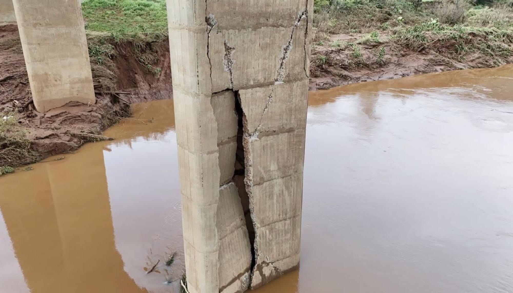 AMAT, Recupera Muçum e ACI-E criam comitê para cobrar soluções após interdição de ponte na ers-129