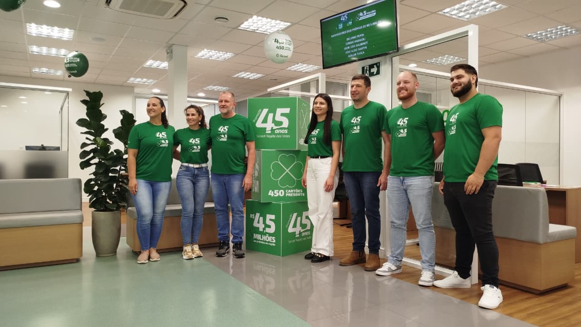 Agência Sicredi Putinga realiza o primeiro sorteio da promoção Sicredi 45 anos