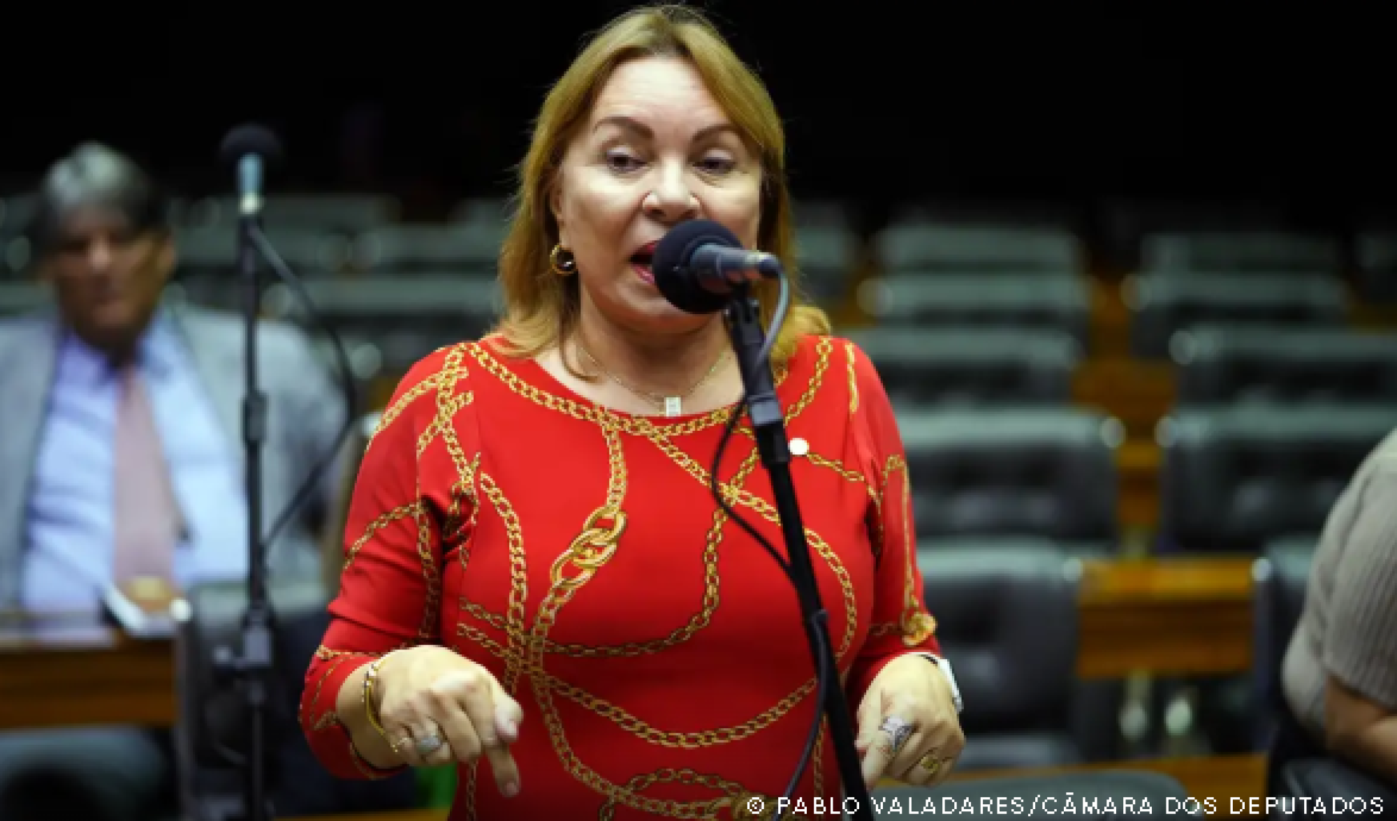 Fraude no INSS: deputada Gorete Pereira é alvo da Operação Indébito