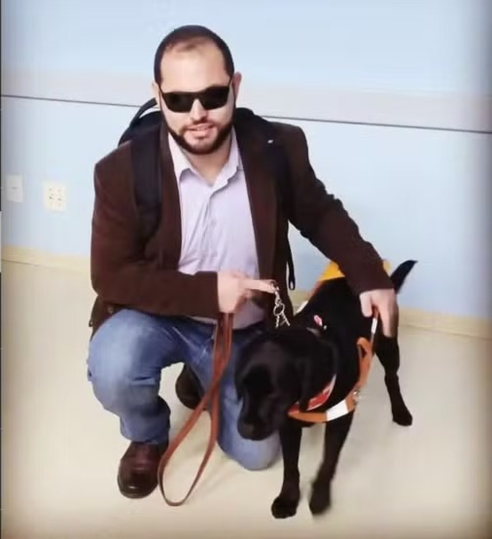 Uber é condenada a pagar R$ 56 mil por discriminação contra cego no RS