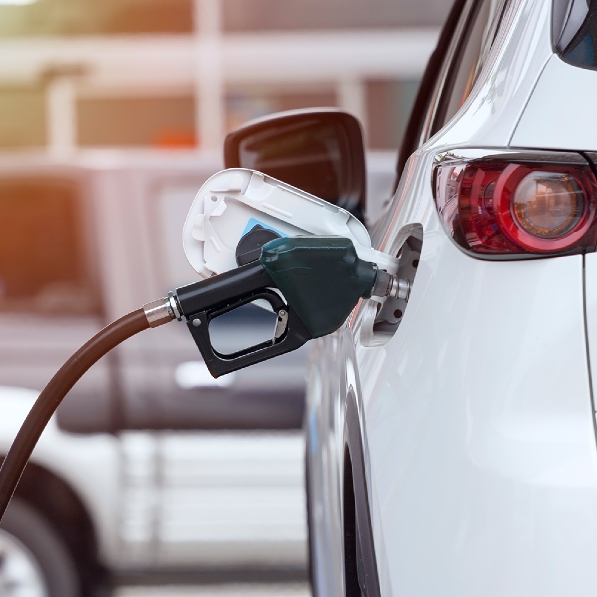 Gasolina com 32% de etanol começa a ser vendida neste sábado
