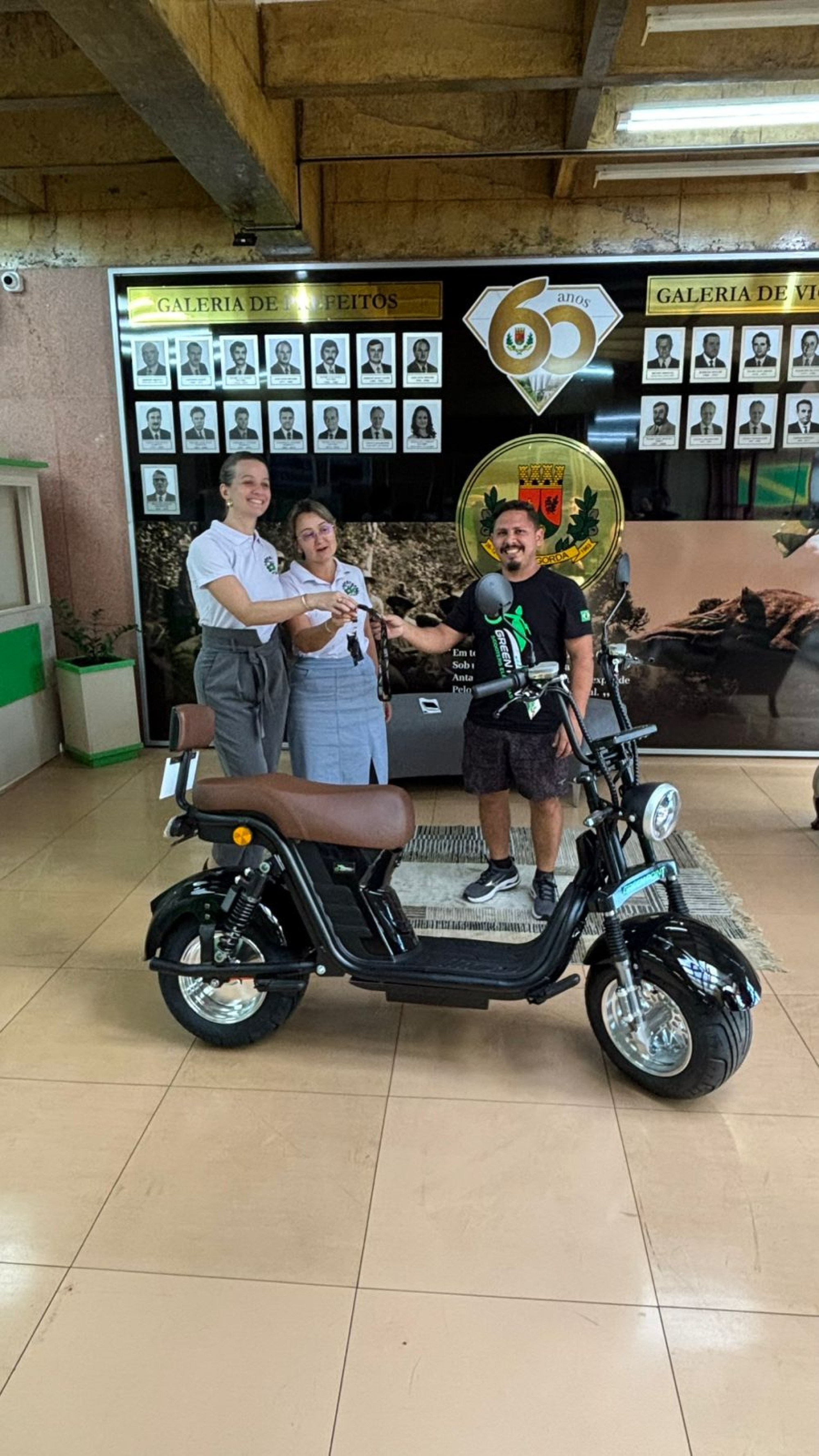 Compra Premiada 2026 é lançada em Anta Gorda com sorteios e moto elétrica como prêmio principal